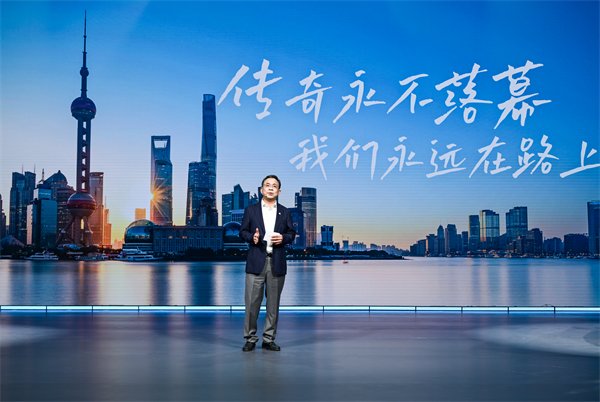 王曉秋領(lǐng)航上汽巨輪，“平權(quán)進(jìn)階” 勇拓出行無垠新藍(lán)海