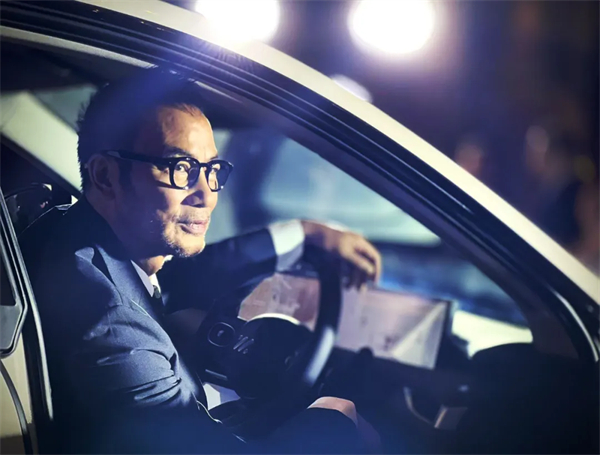 智己汽車重磅登陸香港市場，6系雙車同步上市